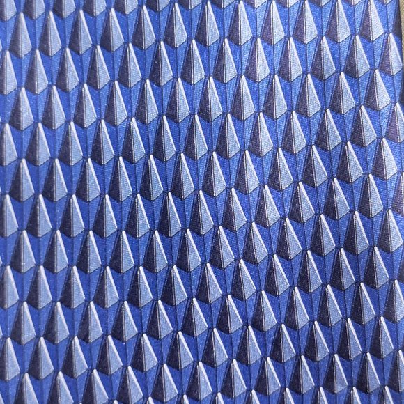 Lanvin Paris Multiple Blues Silk Tie - Picture 5 of 5